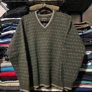 Woolrich Men's Olive V-Neck Sweater
